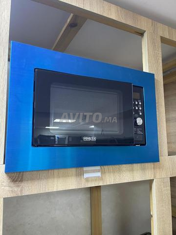 Micro-ondes encastrable marque Vinizea