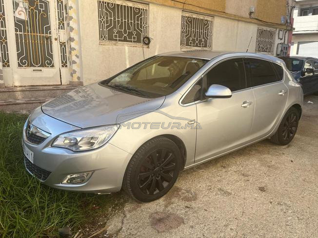 Opel Astra Diesel Manuelle 2011 à Tanger