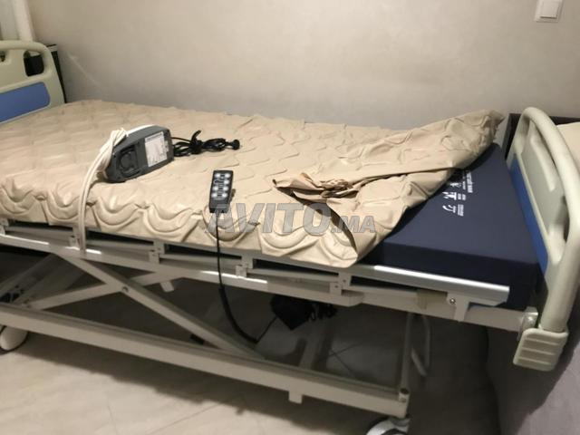 سرير طبي ومرتبة