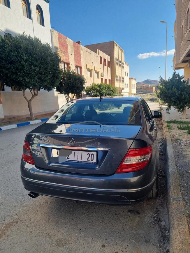 سيارة نقية بزاف كتواجد فدريوش