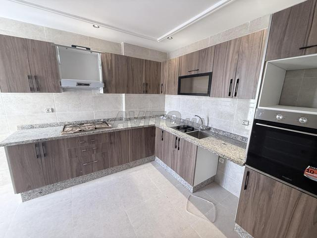 شقة رائعة بمساحة 84 متر مربع في القنيطرة فال فلوري