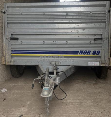 مقطورة ذات محورين مزدوجين - 2