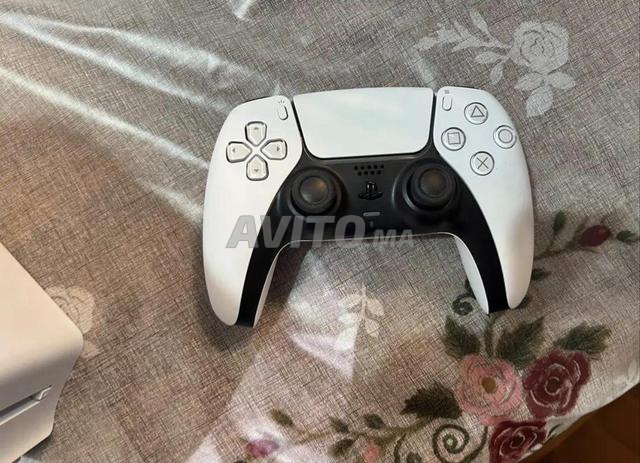 Ps5 slim standard avec lecteur Cd - 2