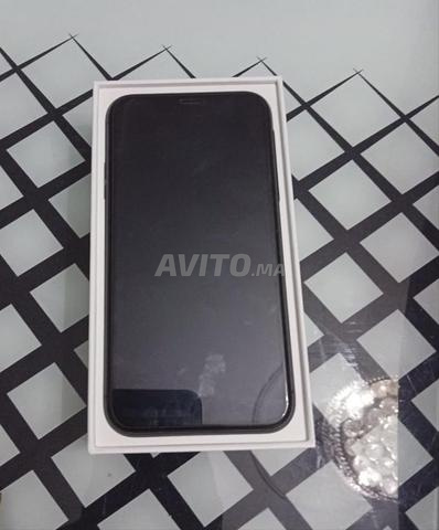 Iphone 11 128 GB Noir très bon état - 2