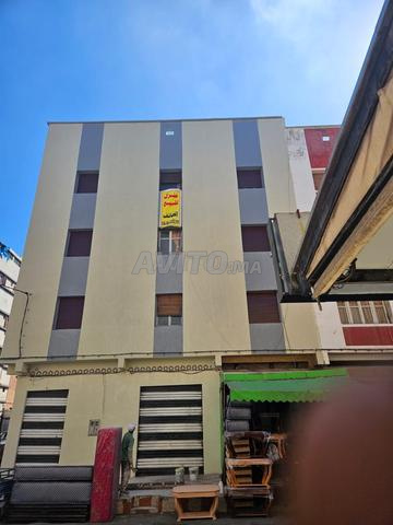 Une Maison commerciale deux façades (4 garages) - 2