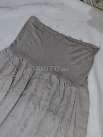 Très jolie robe gris clair - 2