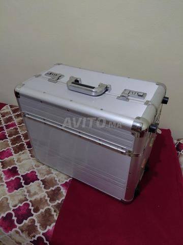 Pilot case métallique – Valise cabine Vends
