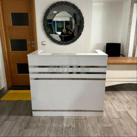 منضدة للشركات/المكاتب - 2