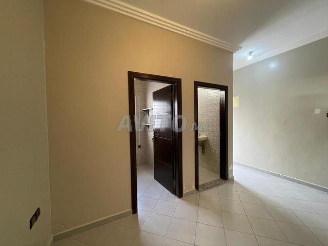 مكتب للكراء بحالة جيدة - 2