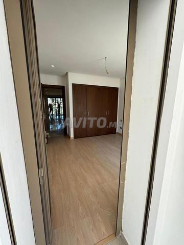 شقة للإيجار إيجل هيلز - 2