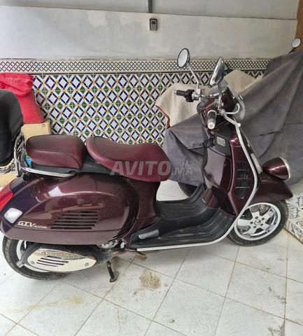 Vespa 300 Gtv, série limitée. - 2
