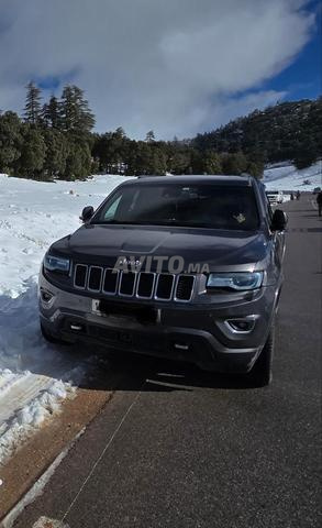 جراند شيروكي أوفرلاند نسخة أمريكية