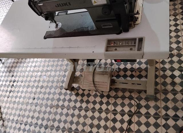 Machine à coudre - 2