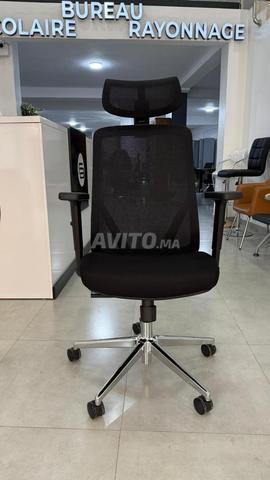 Fauteuil visiteur pratique et confortable - 2