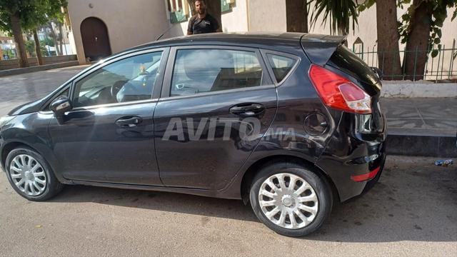 ford fiesta  - 2