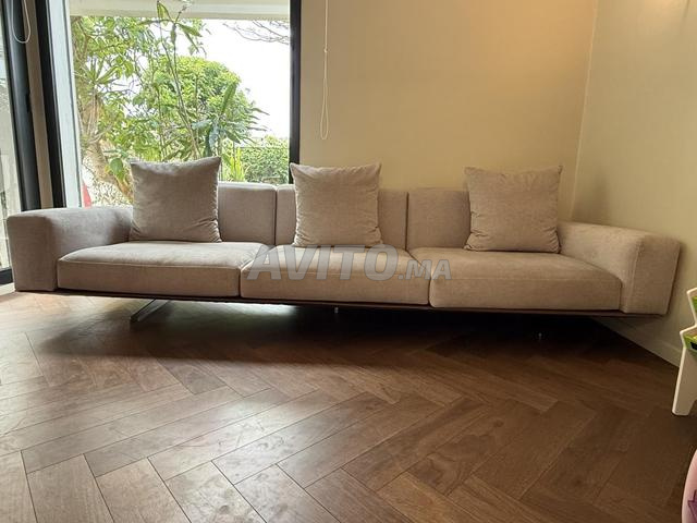 Canapé 4 places excellent état 