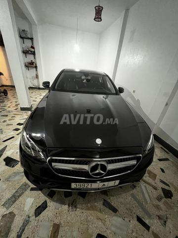 Mercedes-Benz 220 Diesel Automatique 2016 à Tanger - 2