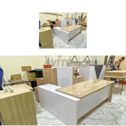 Comptoir d’accueil en MDF solide et élégant - 2