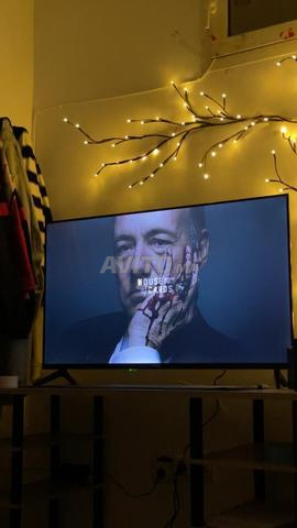 Echolink QLED Smart TV 43 pouces 