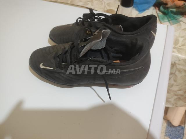 chaussures foot Nike d'origine 39 - 2