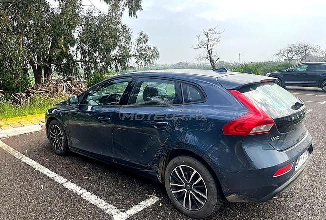 Volvo V40 D2 – 2018 – Très bon état