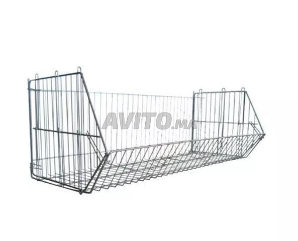 Accessoires magasin (crochets, supports, étagères)