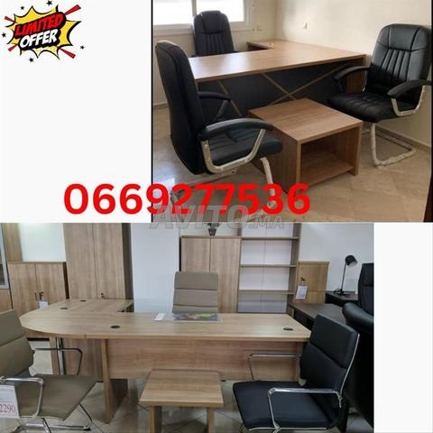 مكتب حديث وواسع للكمبيوتر - 2