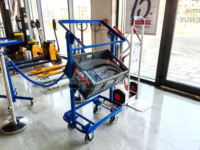 Chariot desserte plateaux inclinés – 200kg