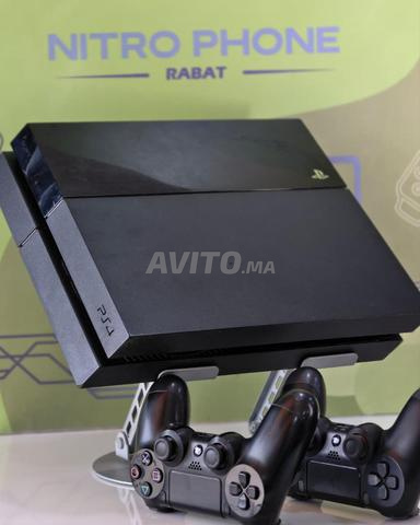 Playsatation 4 - 2 Manettes - 2