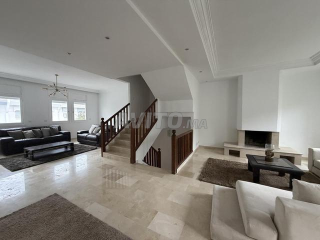 À LOUER TRIPLEX VIDE À CIL - 2