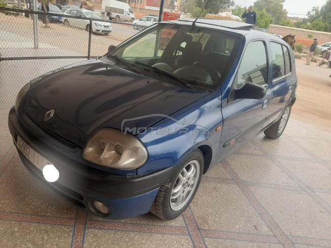 Renault Clio Essence Manuelle 1999 à Béni Mellal