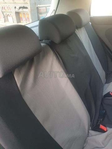 Volkswagen Golf 5 Diesel Manuelle 2005 à Nador - 2