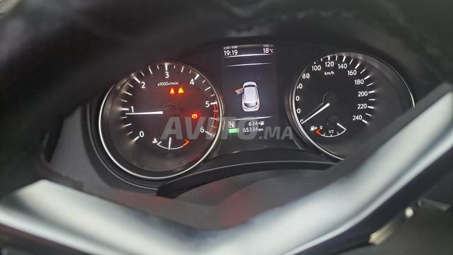 tres bien nissan - 2