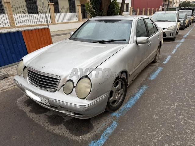 Mercedes 270 diesel manuel  - 2