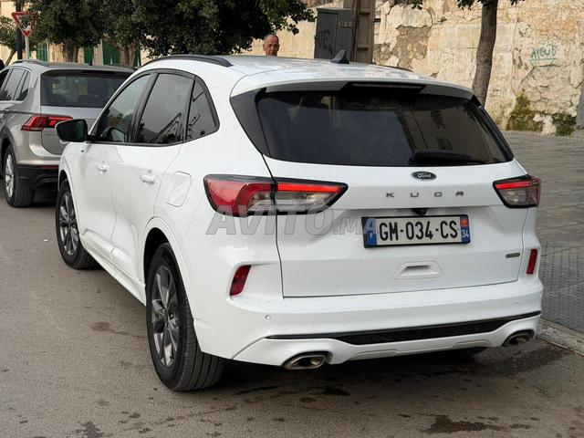 Ford Kuga ST-Line Hybride Produits 2023