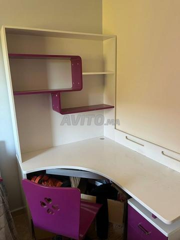 bureau et armoire - 2