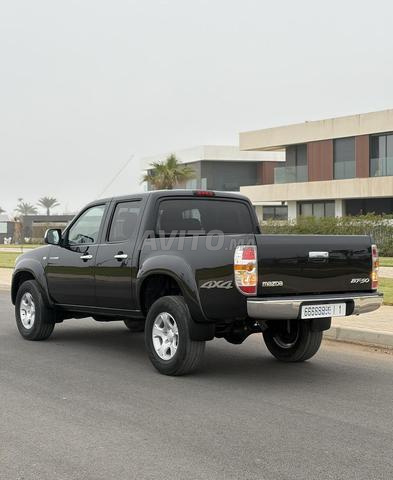 Mazda BT-50 Pickup Modèle 2012 à rabat  - 2