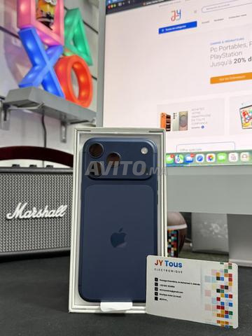 iPhone 17 Pro Max eSIM 256GB Blue  - 2