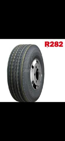 🛞 Pneus Poids Lourds ROADSTAR 295/80 R22.5 R282