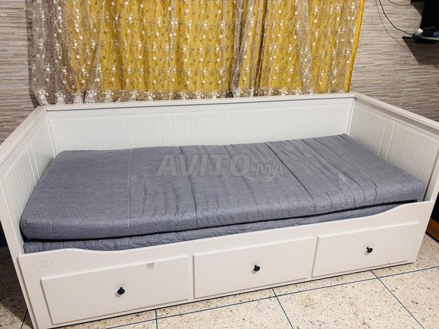 سرير أريكة HEMNES من ايكيا