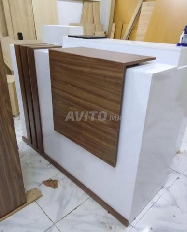 منضدة استقبال مع صندوق - 2