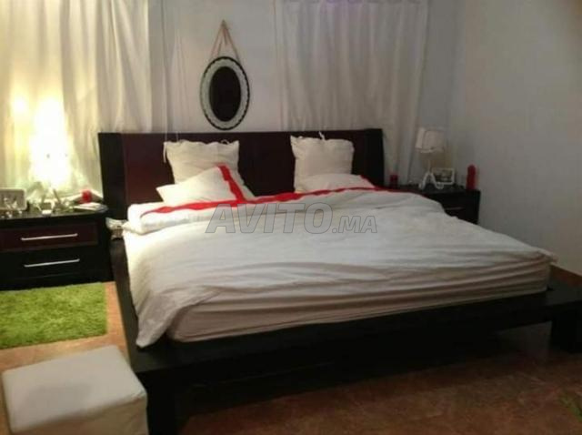 حي الشرف وسط المدينة. شقة نظيفة