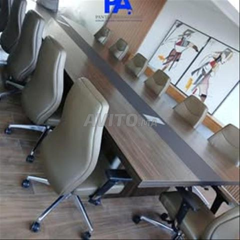 Table de réunion disponible sur mesure - 2