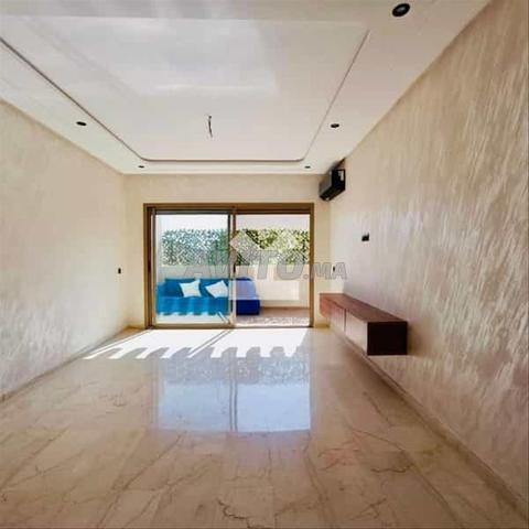 178748-شقة للإيجار بـ 12000 درهم في بوزجور