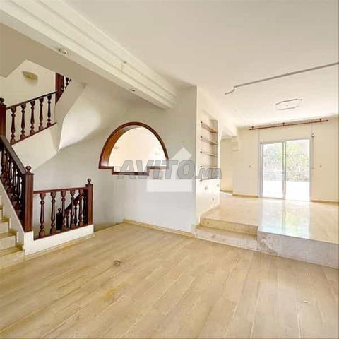 178275-Vente Villa à Casablanca Ain Diab de 270 m² - 2