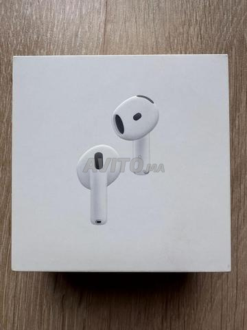 AirPods 4 مع خاصية إلغاء الضوضاء - 2