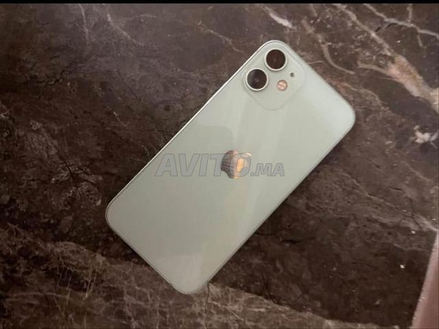 Iphone 12min officiel, tout est d'origine