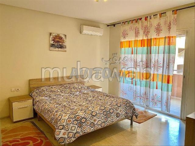 شقة عائلية مفروشة للإيجار