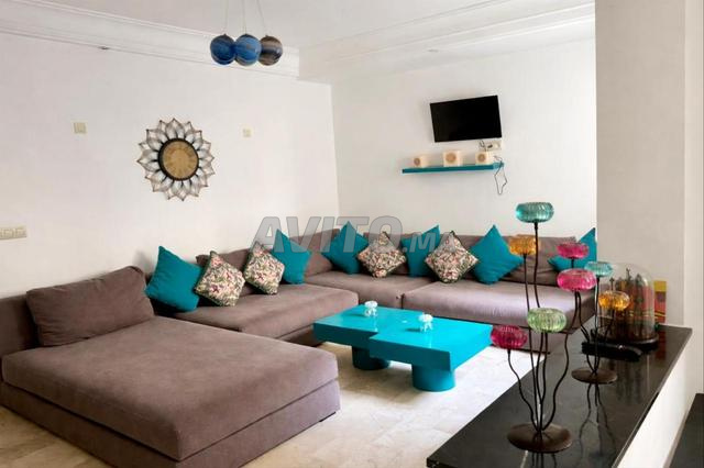 استوديو للبيع بالقرب من البحر في بورغون