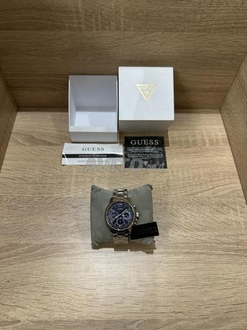 Ajoutez une touche de luxe à votre style avec Guess U0330L9💯💎